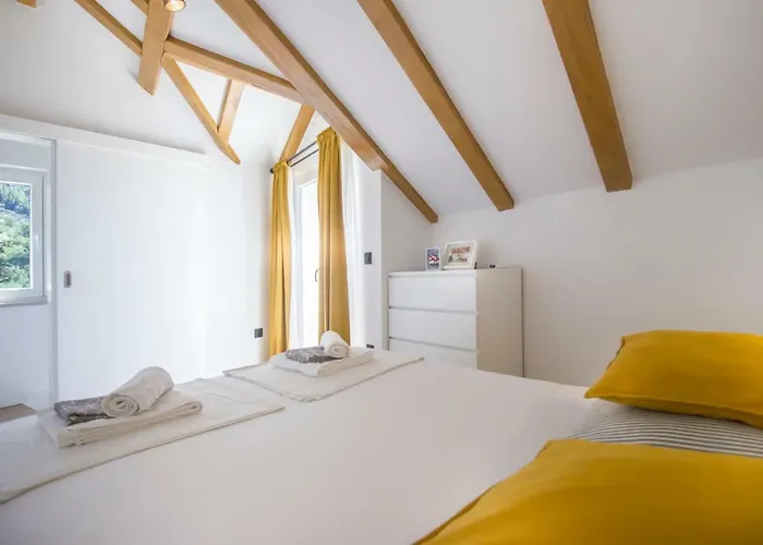 Nyaraló House Kleme